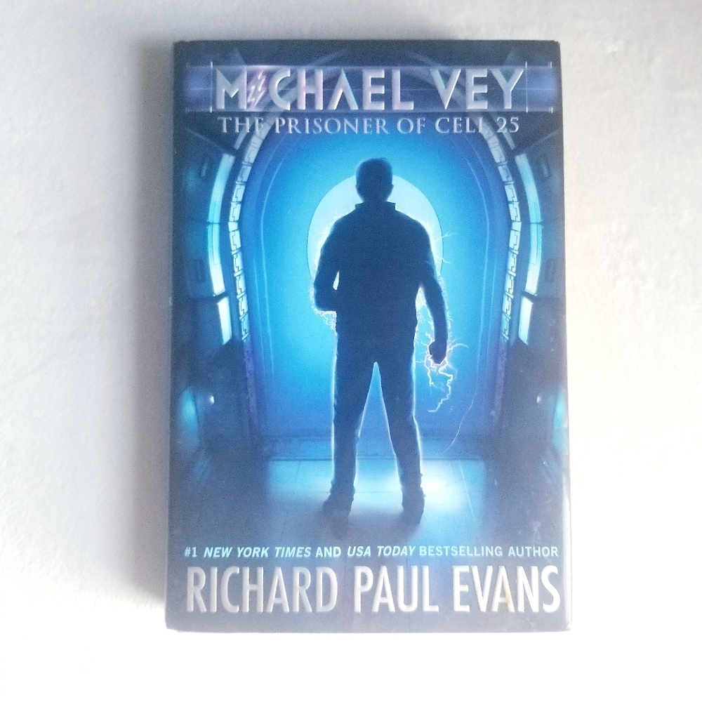 NY Times Best Seller Michael Vey: THE PRISONER OF CELL 25 R. Evans Hardback Book